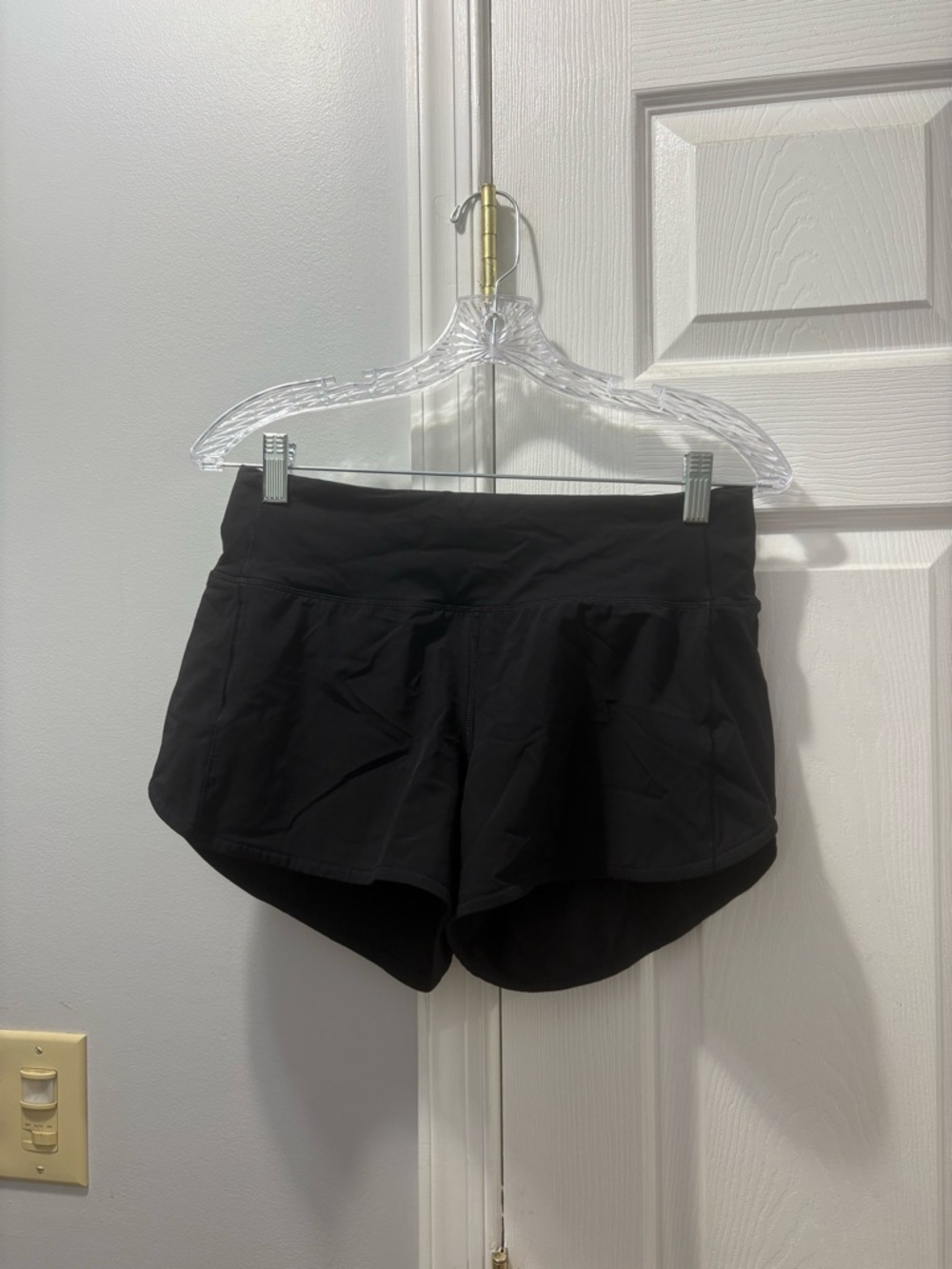 Lululemon Speed Up Short Size 6 Tall- 4” Inseam
